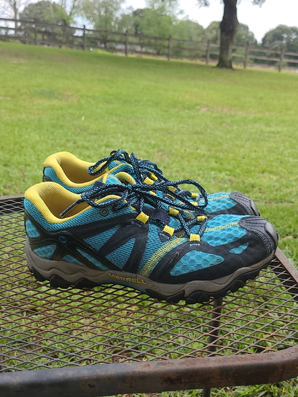 Merrell Blue Grassbow Air Low Trail Hiking Running Shoes Women’s Size 8